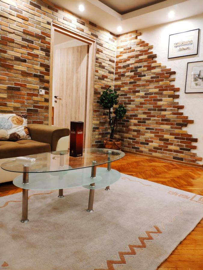 V2 With Love - Vintage Modern And Spacious Белград Экстерьер фото