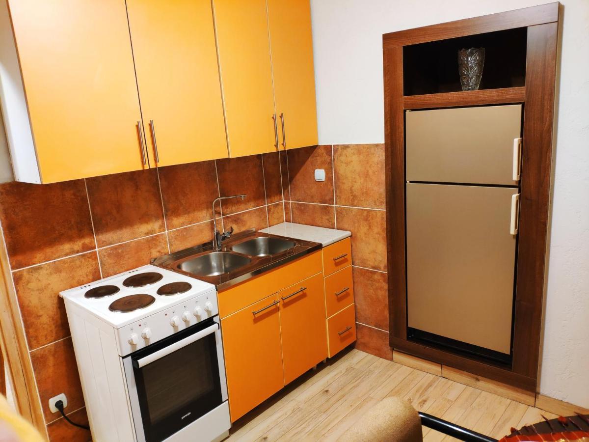 V2 With Love - Vintage Modern And Spacious Белград Экстерьер фото